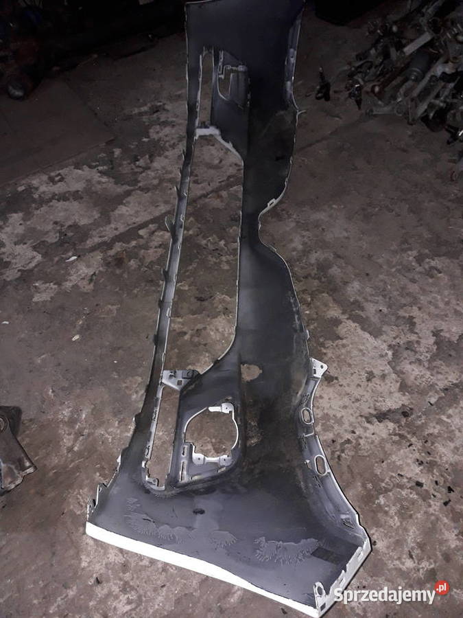 Renault Clio 4 zderzak przód osobowe Zderzaki dolnośląskie sprzedam