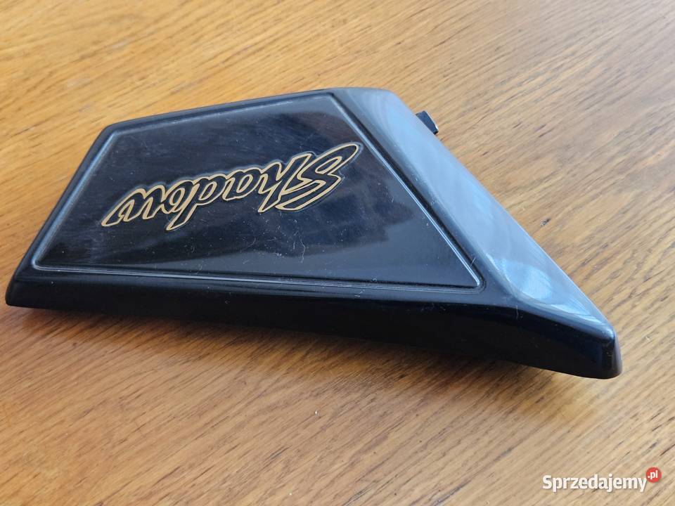 Boczek lewy czarny nieoryginalny Honda VT500C Plastiki Lublin