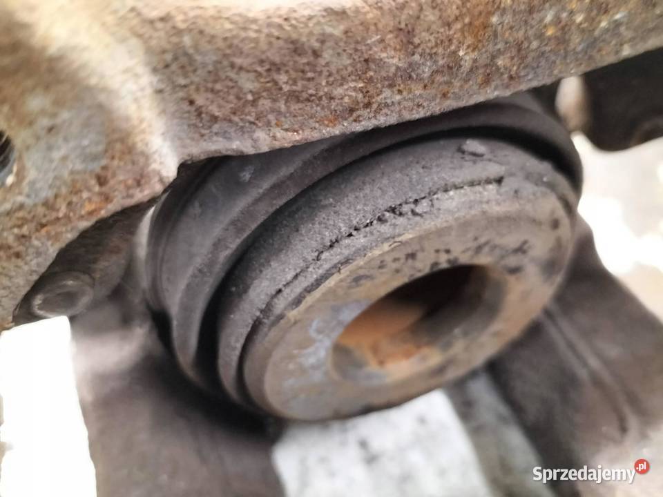 ZACISK HAMULCOWY PRAWY LEWY TYŁ KPL 35 V6 Jeep