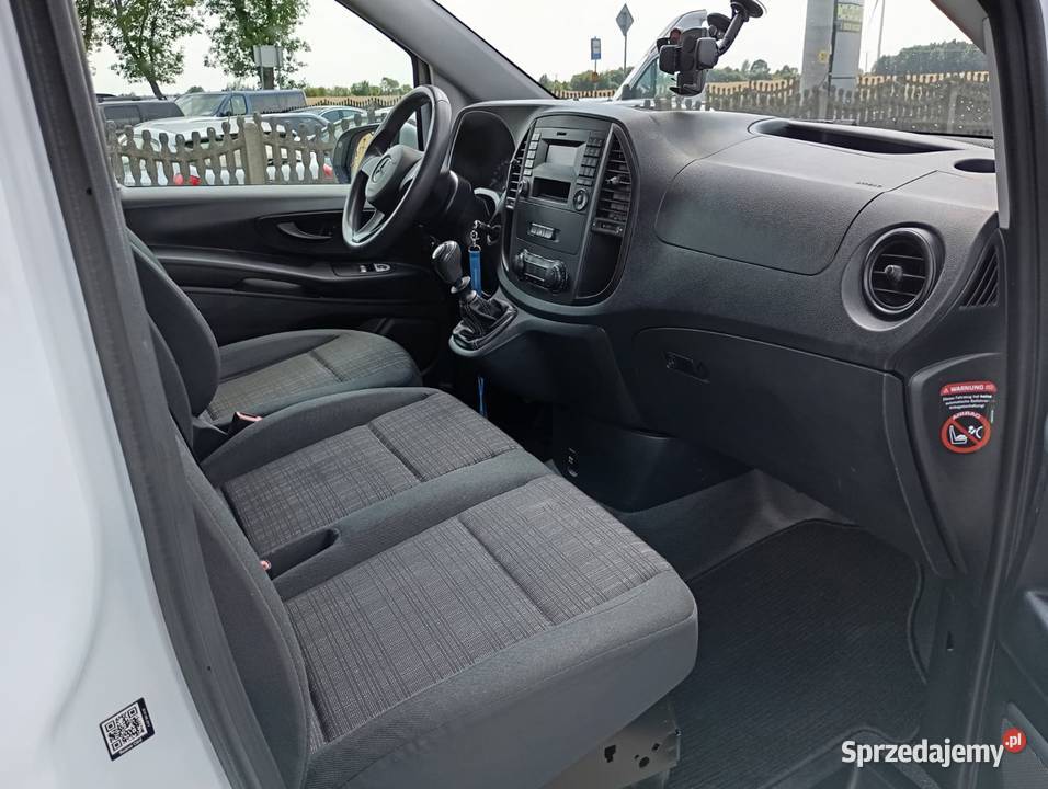 Mercedes Vito 9osobowy małe spalanie nieuszkodzony