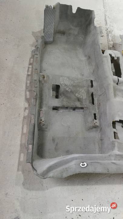 DYWAN WYKŁADZINA AUDI A4 B8 SEDAN AVANT śląskie Przystajń