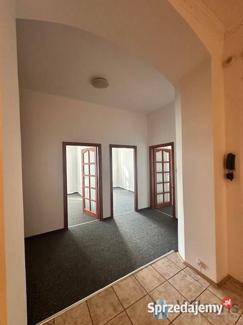 Wynajem lokalu 131m2 Warszawa