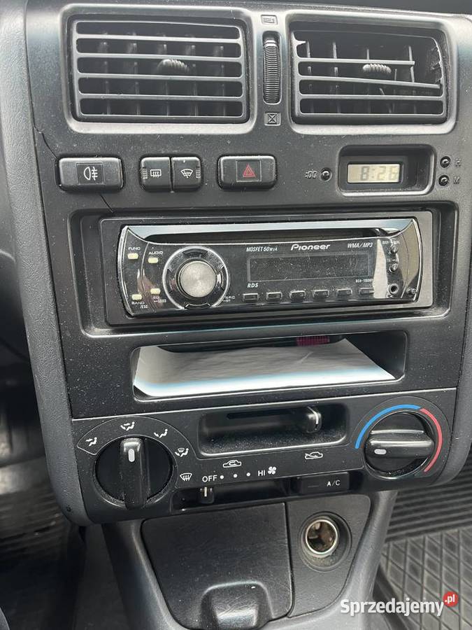 Toyota carina E kombi 20 td Łosiów