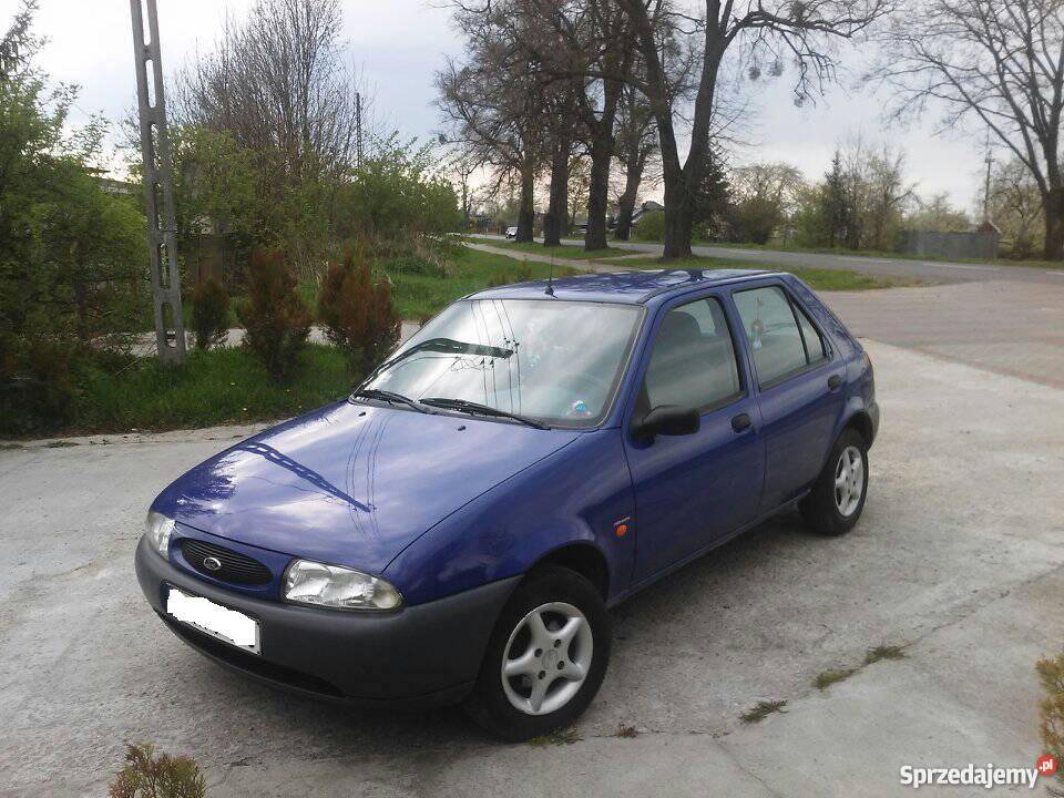 Ford Fiesta Mk4 97 r13 benz Kobiety