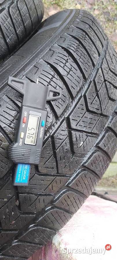 2 Opony zimowe 215x65x17 Pirelli Samochodowe Bydgoszcz sprzedam