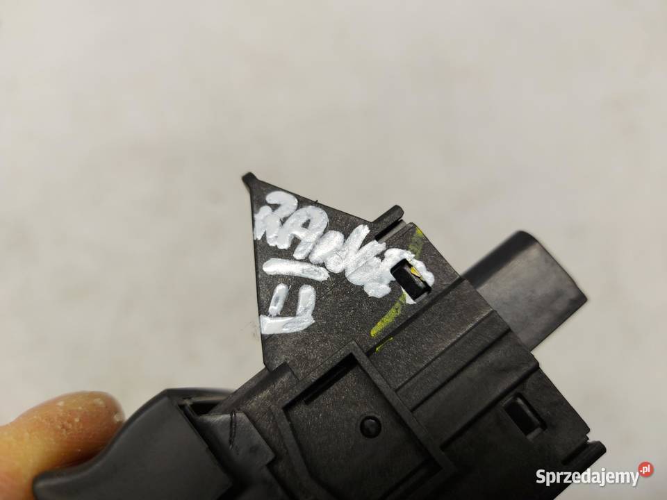 Ford Ranger VI 6 2024r PRZEŁĄCZNIK HAMULCA Panele sterowania, przełączniki