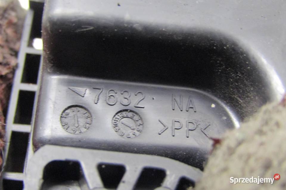 SKRZYNKA BEZPIECZNIKÓW 20 DOHC MITSUBISHI lubelskie