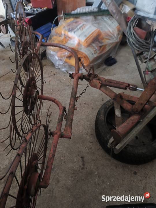 Sprzedam zgrabiarke 4 gwiazdową nieuszkodzony Lyski