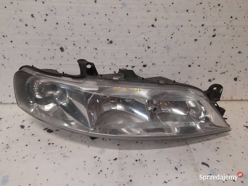 Lampa przednia prawa przód prawy reflektor Depo mazowieckie Wyszków