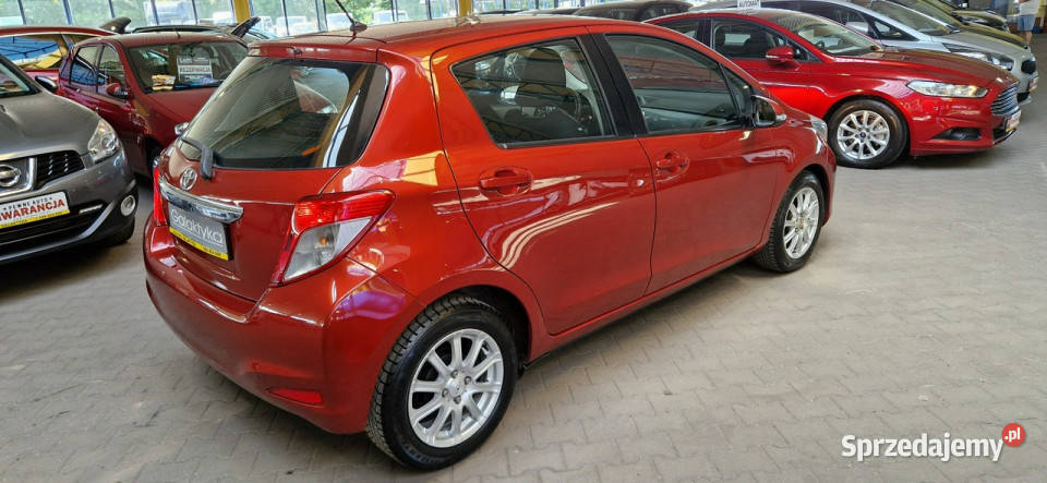 Toyota Yaris OPIS 13 BENZ W PODANEJ ROCZNA ASR (kontrola trakcji) Yaris śląskie Mysłowice