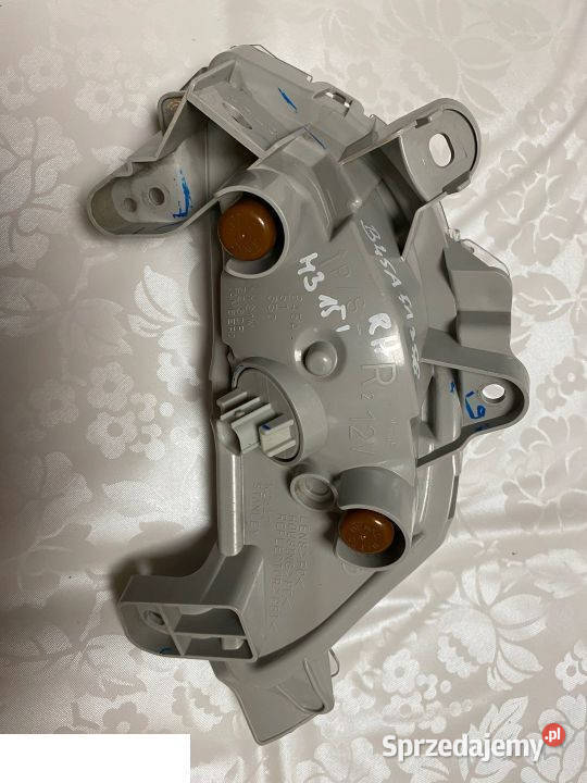 MAZDA 3 BM KIERUNKOWSKAZ PRAWY B45A51350 Kozubszczyzna