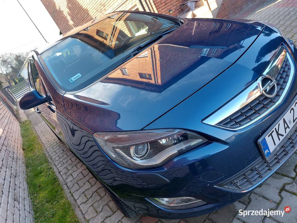 Astra j cosmo 14 turbo Rok produkcji 2011 świętokrzyskie Kazimierza Wielka sprzedam