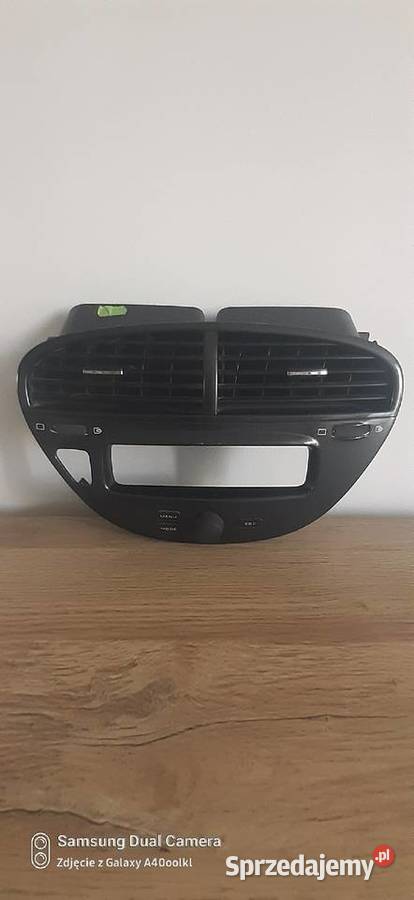 Peugeot 607 kratka konsola osłona wyświetlacza Wrocław