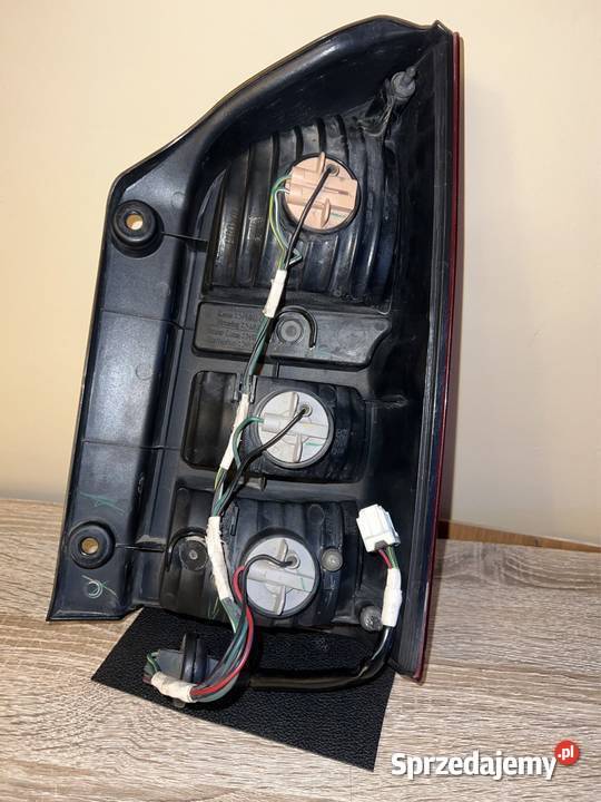 LAMPA PRAWA TYLNA 22016550 NISSAN PATHFINDER Katowice