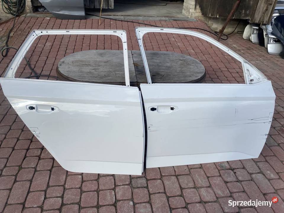 FABIA 3 III 6V 2014 DRZWI PRAWE PRZÓD TYŁ TYLNE Poniatowa