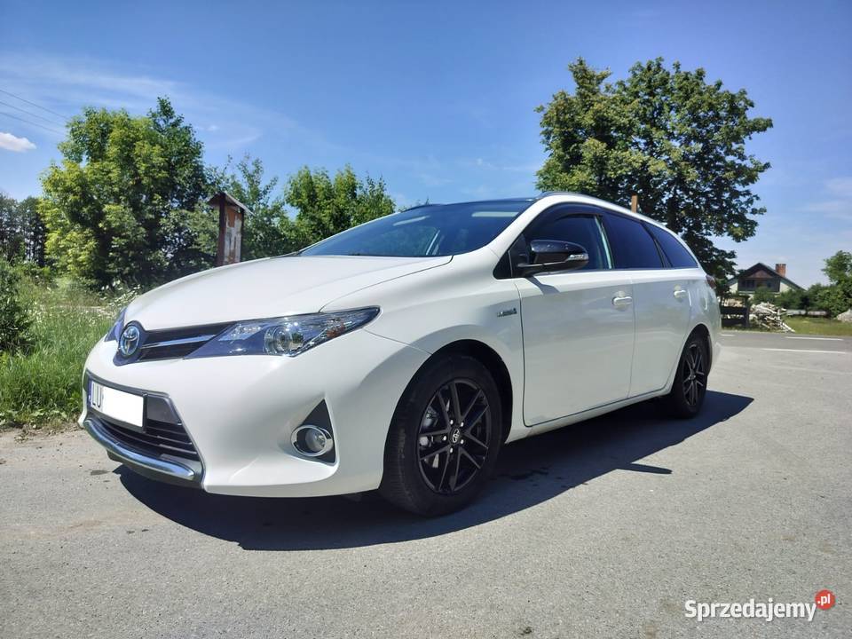 Toyota Auris Hybrid 2015 lubelskie