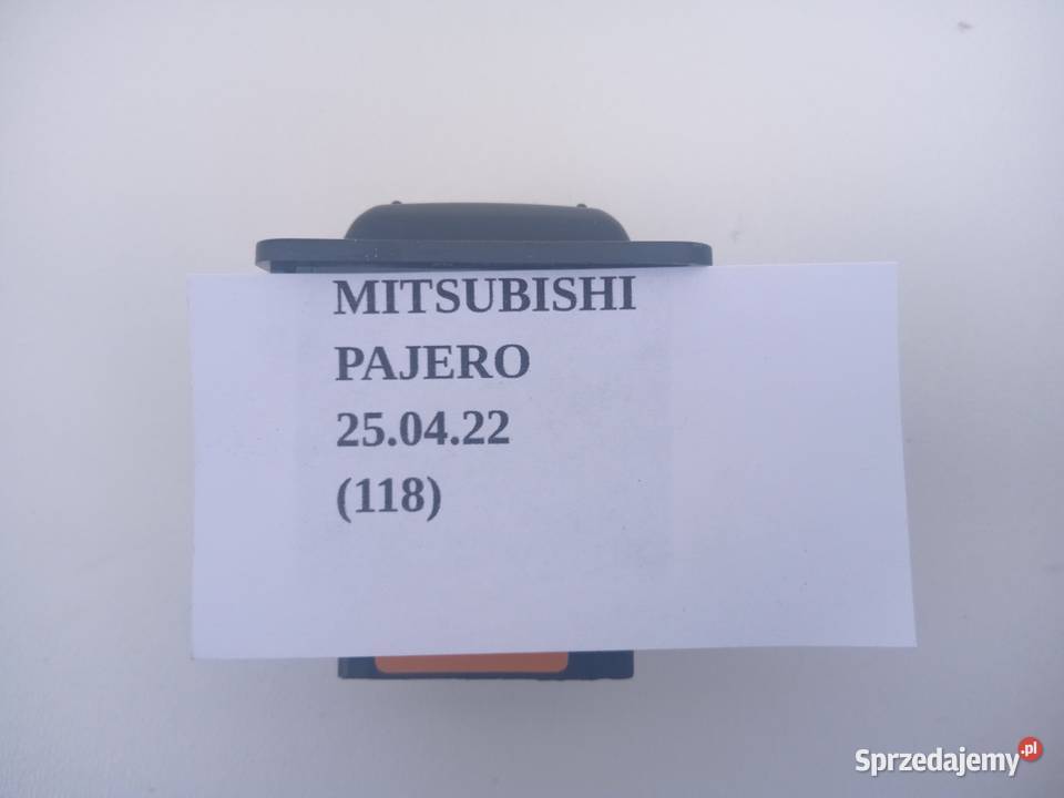 PRZYCISK OGRZEWANIA FOTELA MITSUBISHI PAJERO Nowy Tomyśl