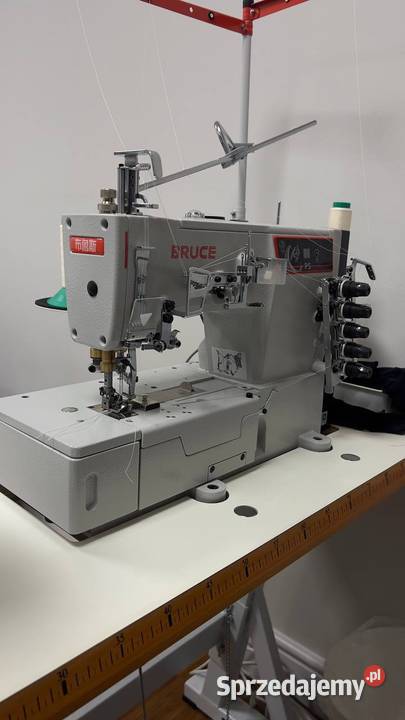 Maszynę do szycia ze stołem Renderka BRUCE Pozostałe Wrocław
