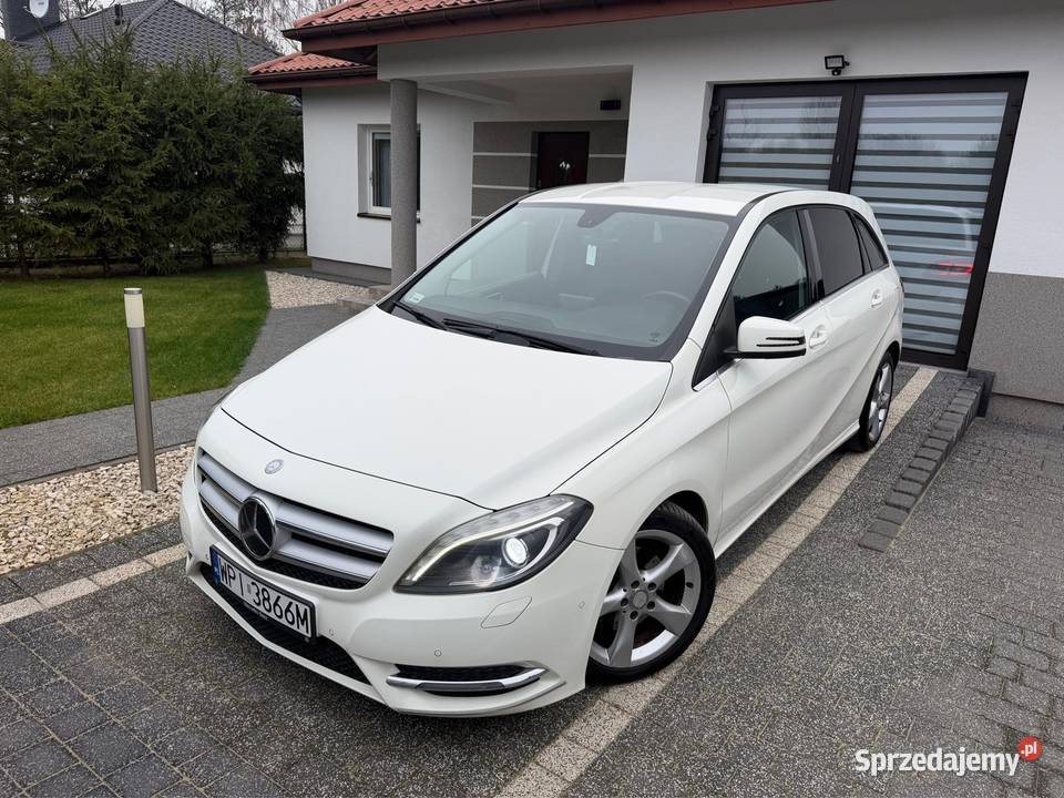 Led automat zadbane auto Klasa B mazowieckie Czachówek