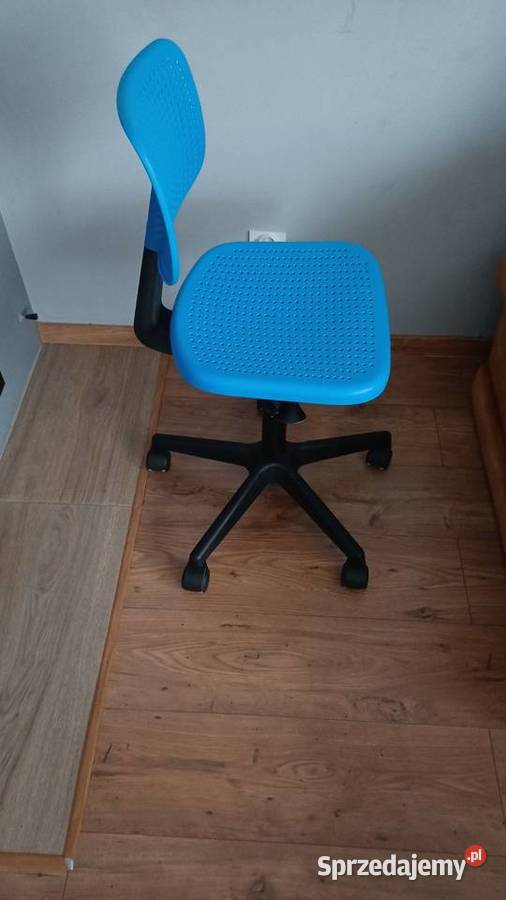 Krzesło obrotowe podnoszone Meble Gdańsk