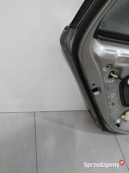 DRZWI LEWE TYŁ KOMBI LB7W VW Volkswagen Passat osobowe