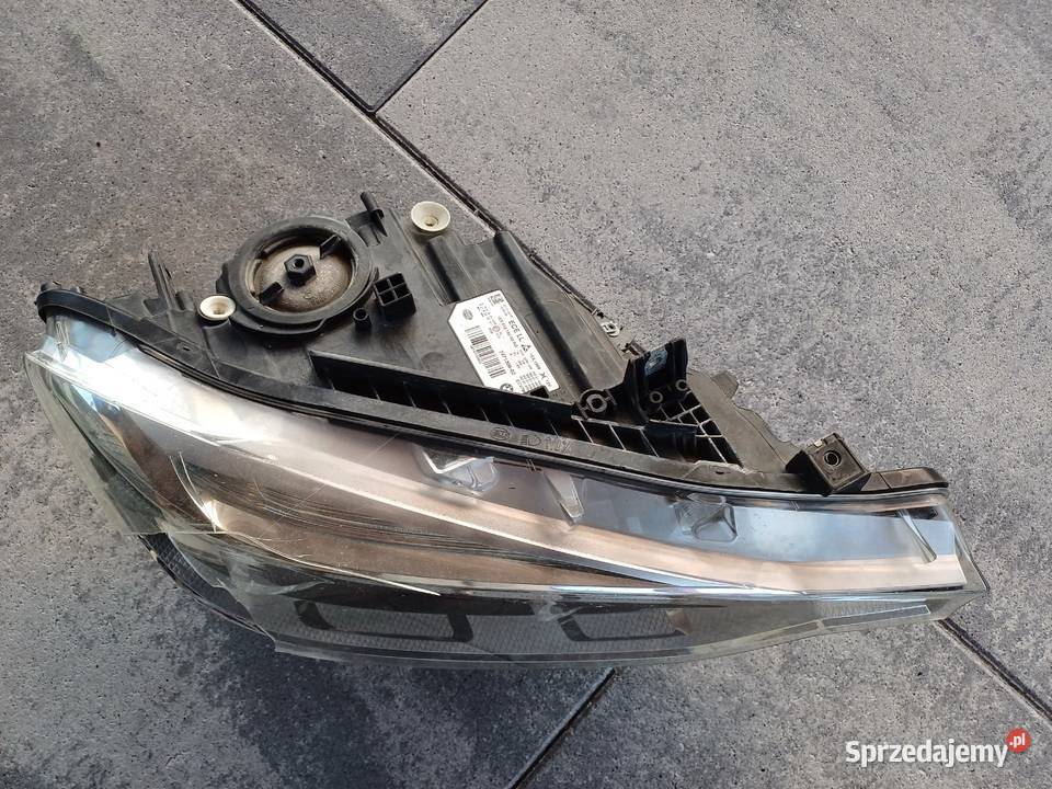 BMW F30 F31 lampa prawa Full Led Lift sprzedam