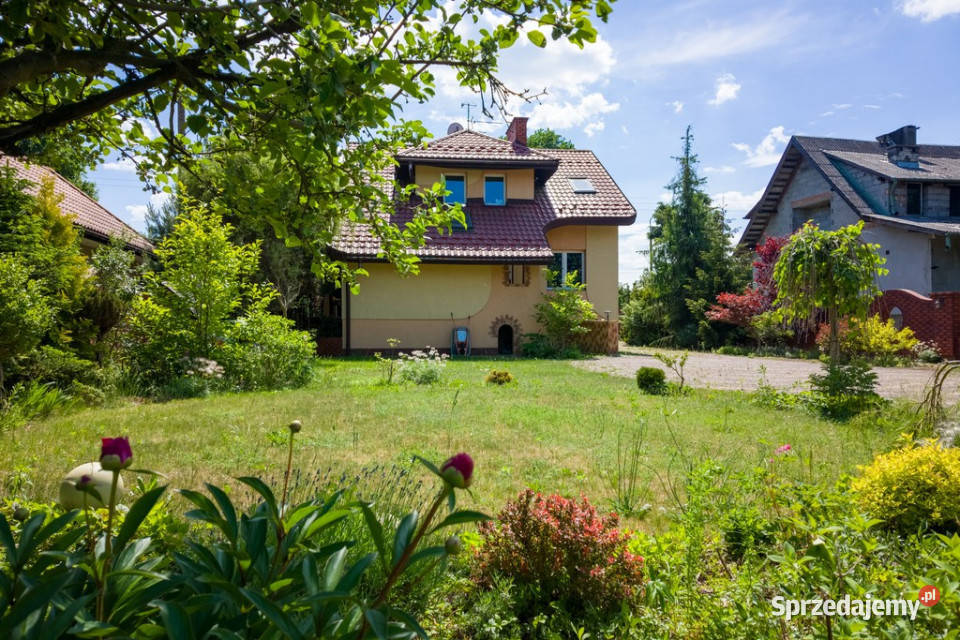 Dom z dużą działką fotowoltaiką Okuniew 8098zł/m2