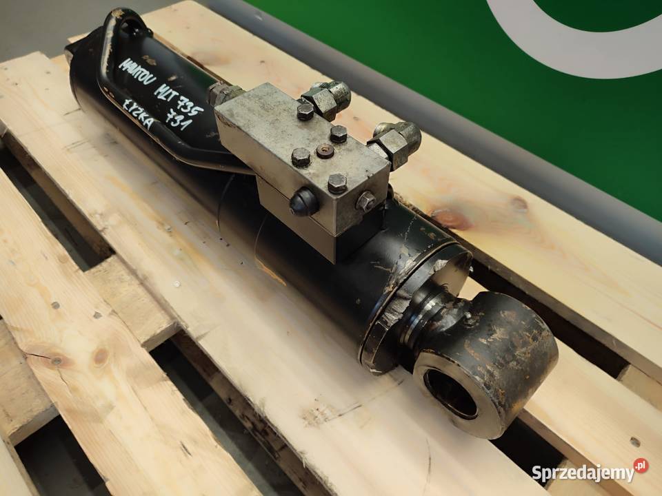 Siłownik hydrauliczny wychyłu łyżki MANITOU MLT