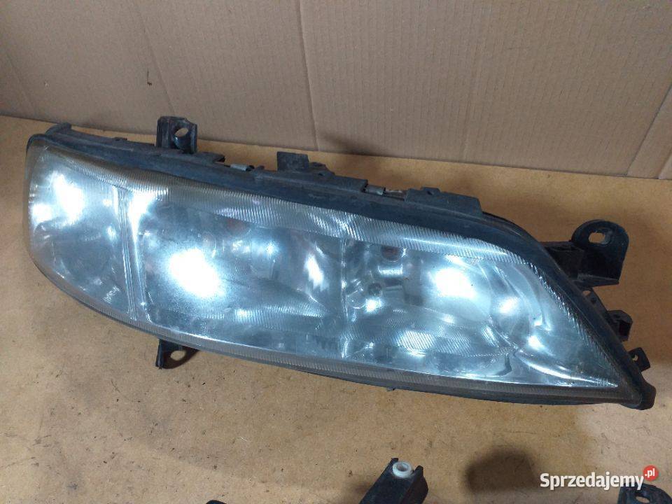 134G OPEL VECTRA B Reflektor Lampa przednia lewa Włoszczowa