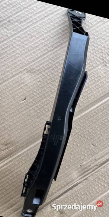 ŚLIZG ZDERZAKA PRZÓD PRAWY INSIGNIA B 13491383 wielkopolskie Międzychód