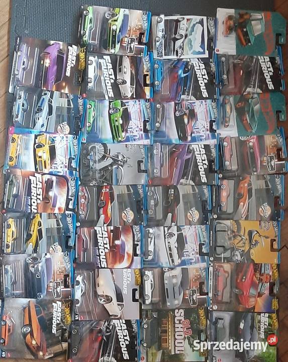 hot wheals ponad 20 sztuk czerwony łódzkie sprzedam