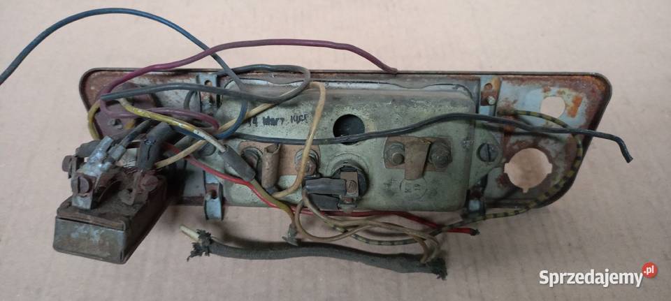 Syrena R20 105 bosto Zegar ramka obudowa zestaw osobowe Leszno