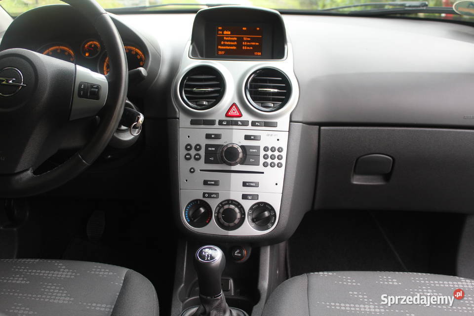 Opel Corsa 14 Satellite 100 2011r 1398cm3 Motoryzacja podkarpackie Blizne