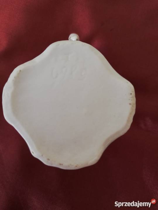 Stara porcelana filiżanka sygnowana