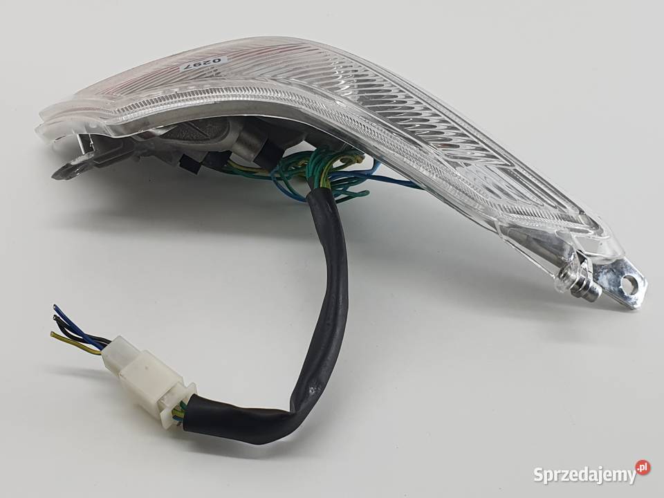 LAMPA TYL PRAWA KIERUNKOWSKAZ PEUGEOT EVIVACITY Janowice