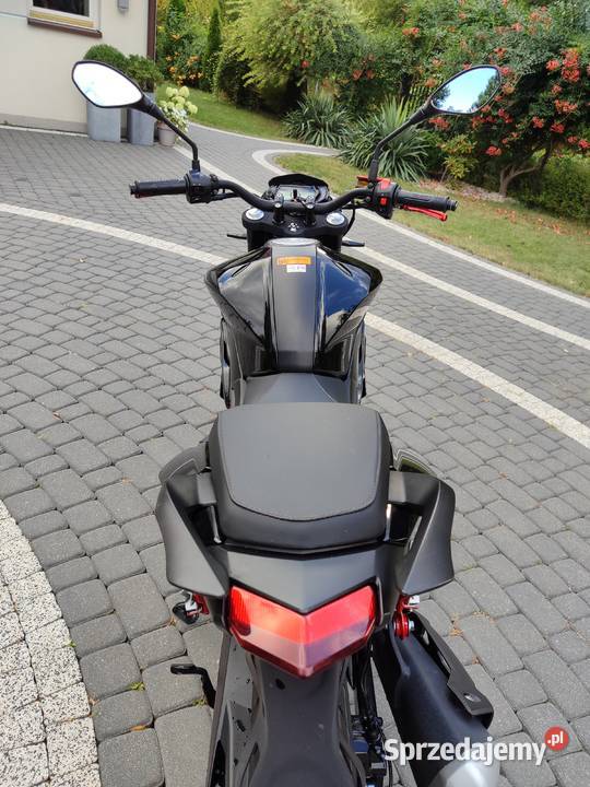 Benelli BN125 2023r Zadbany Czerwonyczarny 125cm3 mazowieckie Sulejówek