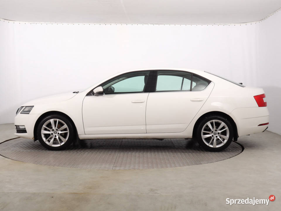 Skoda Octavia 14 TSI światła do jazdy dziennej Katowice