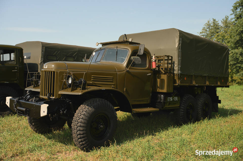 Wojskowy ZIŁ157 1976 r skrzyniowy militarny Bodzanów