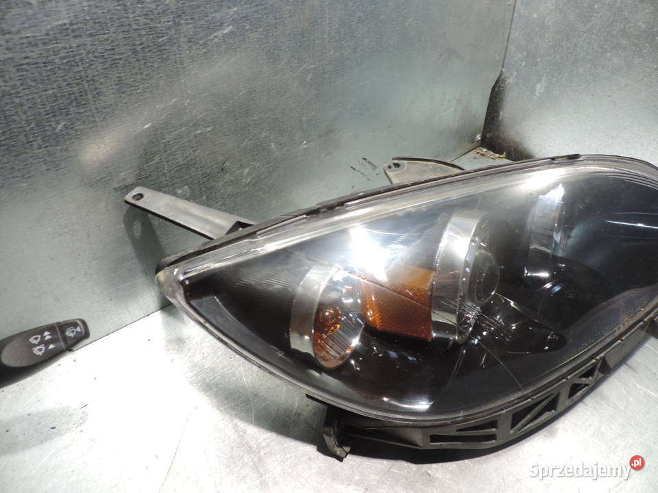 REFLEKTOR LAMPA PRAWY PRZÓD MAZDA 3 BK Nowy Sącz