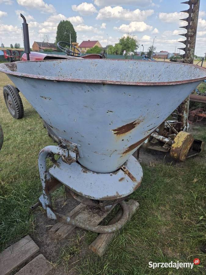 Rozsiewacz do nawozu LEJ Brzeg Rozsiewacze nawozów Molna