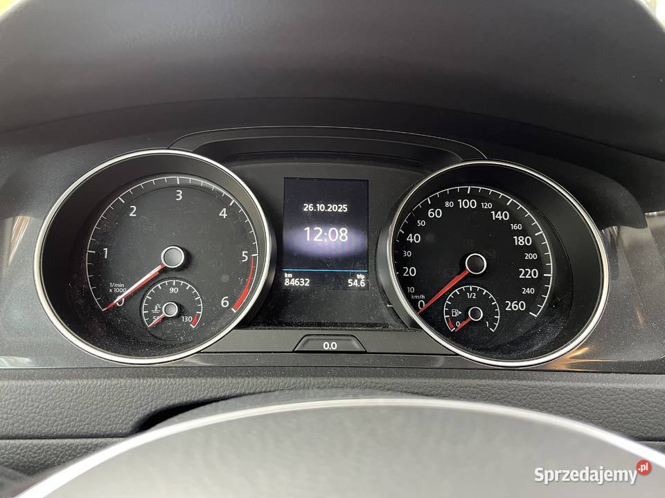 VW GOLF VII KOMBI 2018 85 20 150 diesel Warszawa