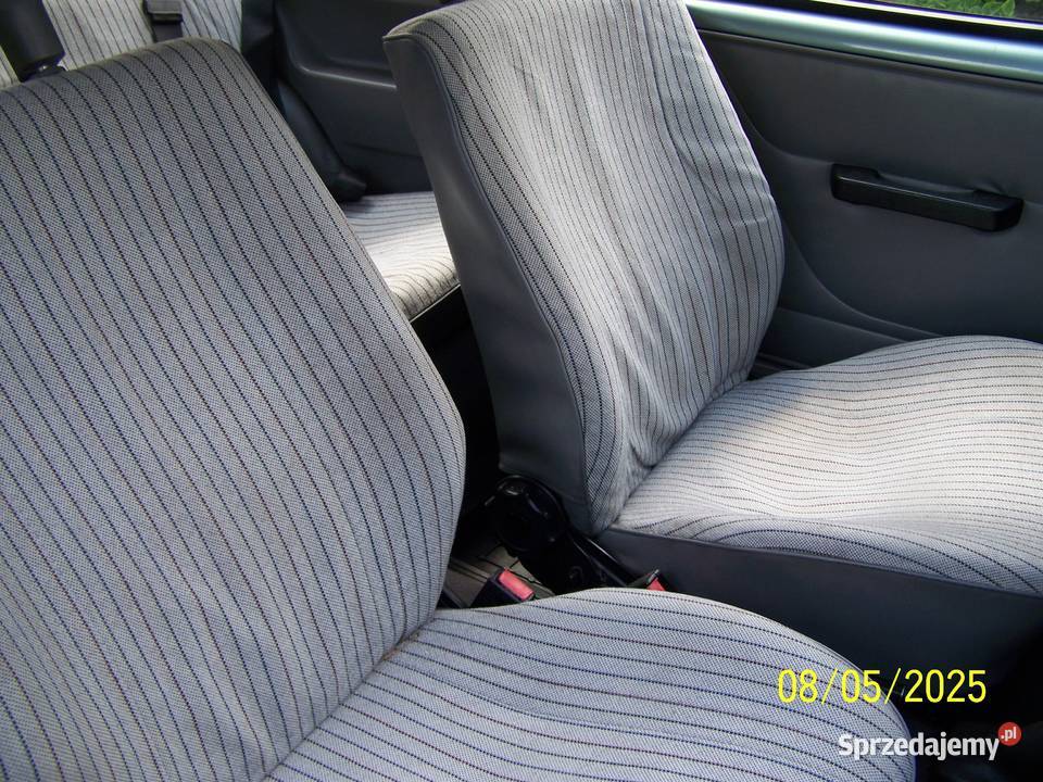 Zabytkowy Opel Corsa A 10 45 w oryginalnym Tarnów