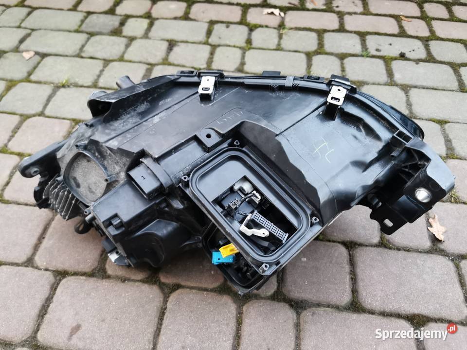 Reflektor przedni prawy MercedesBenz GLE W166 Świerzawa