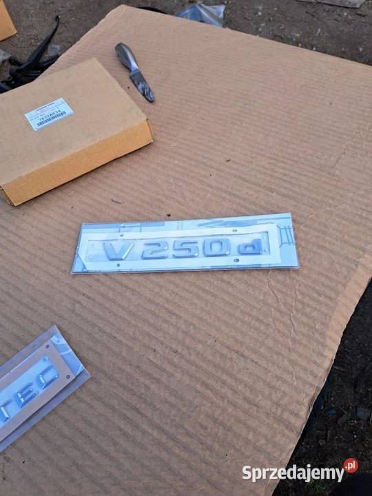 Logo Emblemat Znaczek Napis Mercedes W447 V250d Emblematy