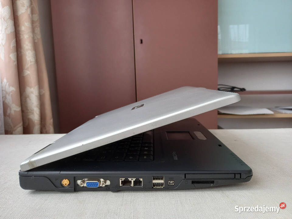 Retro laptop Fujitsu Siemens AMILO Pro V2065 Tomaszów Lubelski sprzedam