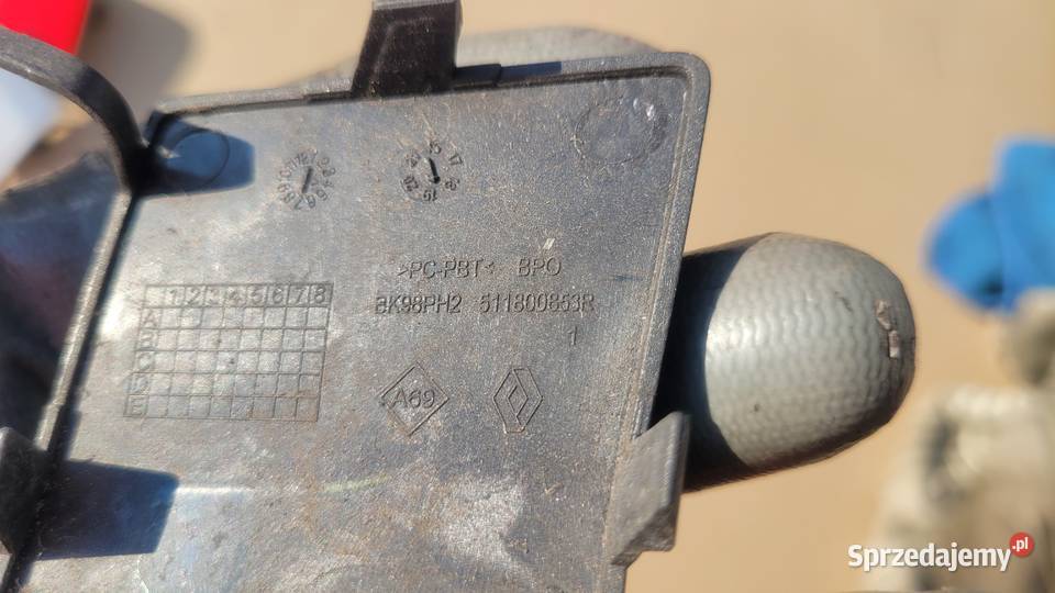 RENAULT CLIO IV 4 LIFT 16 ZAŚLEPKA HAKA ZDERZAKA osobowe Ruda Śląska