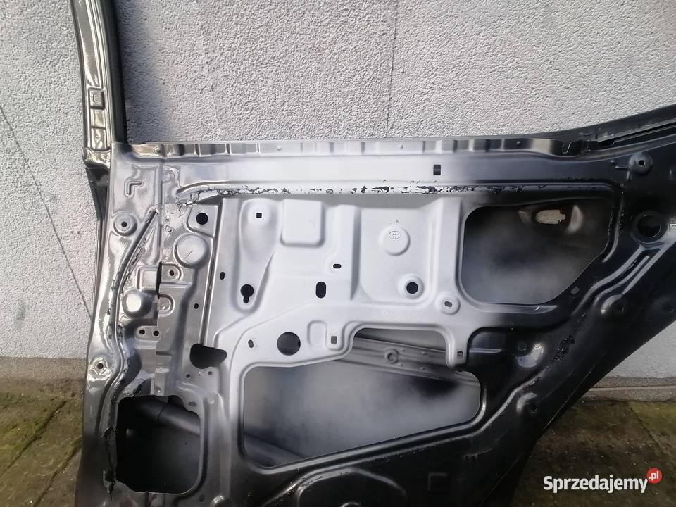 Drzwi Toyota corolla 2014r Samochody na części Pruszków