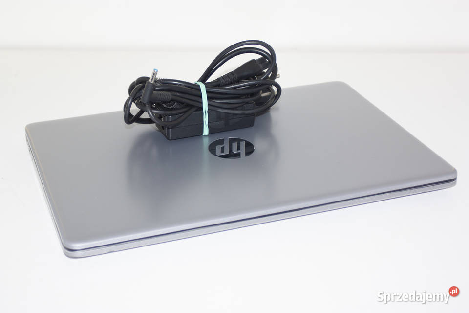 Laptop HP 155 i311gen 8GB 250GB FHD Bat5h Win11