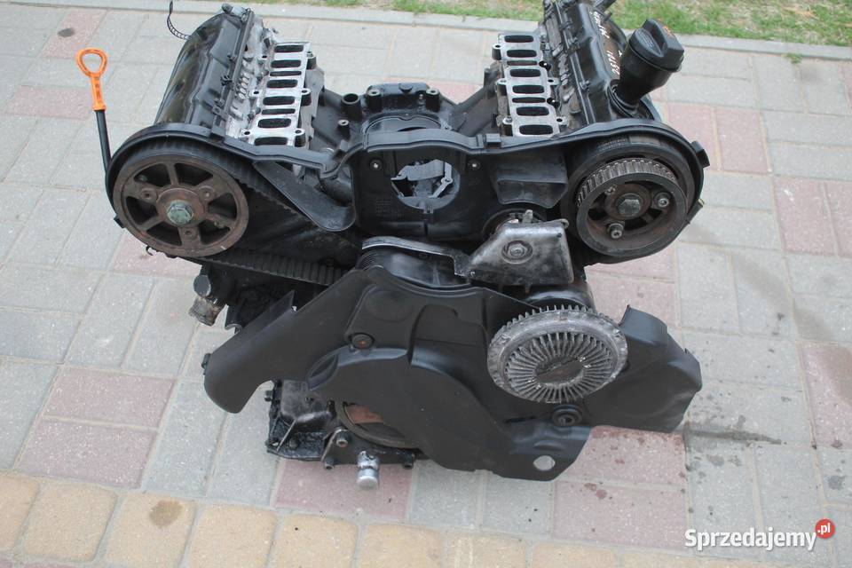 SILNIK AKE AUDI A4 B6 25 TDI 180