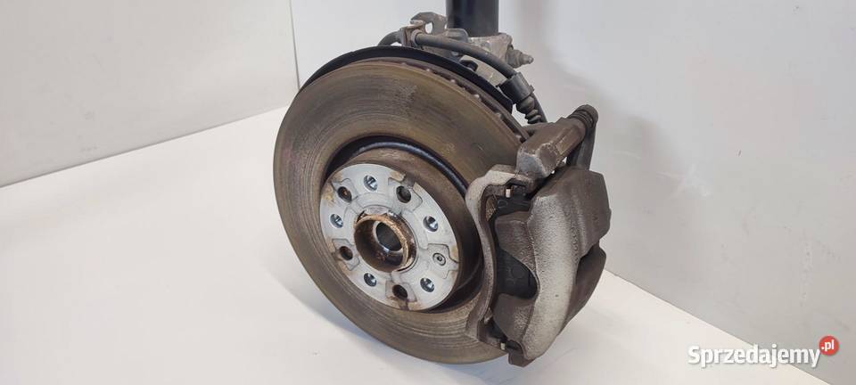 SKODA KAROQ ZWROTNICA PRAWY PRZÓD 15 TSI